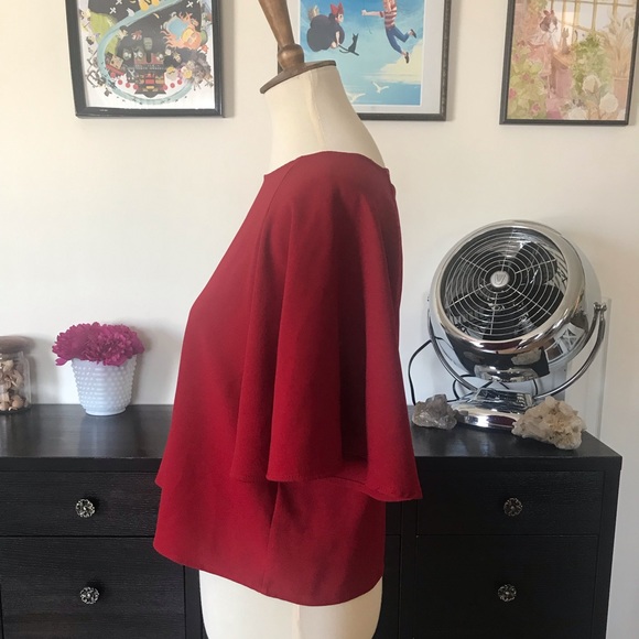 Red Flowy Crop Top - Picture 4 of 5